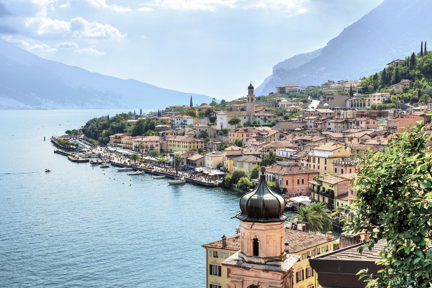 Italien-Lombardei-Limone-sul-Garda-Gardasee-g-1427130665.jpg