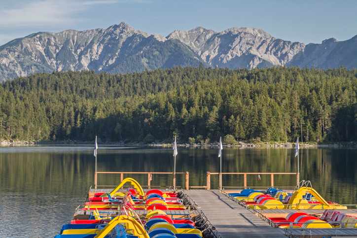 familienurlaub-bayern-eibsee-g-1028315772.jpg