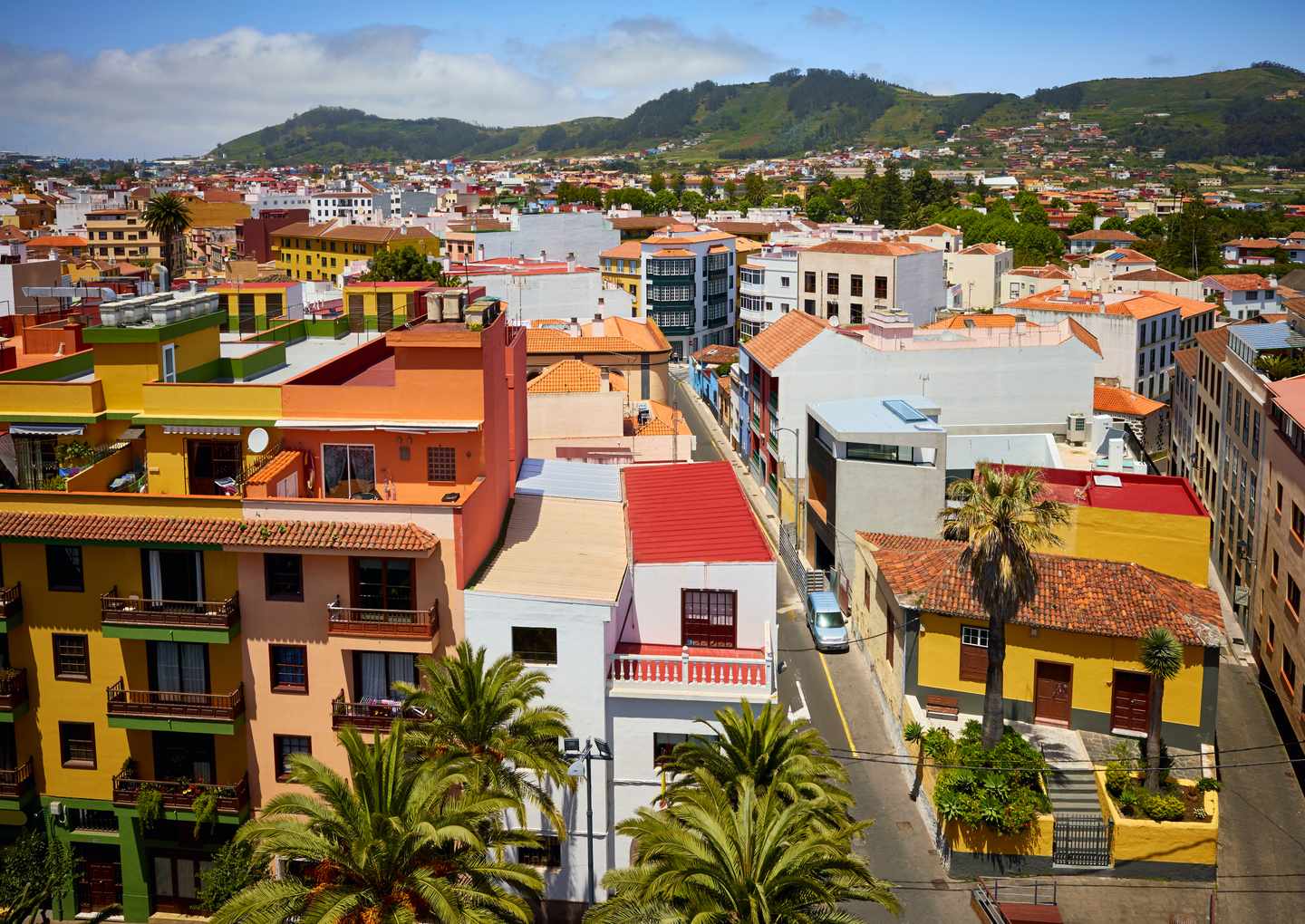 Spanien-Kanaren-Teneriffa-Luftaufnahme-San-Cristobal-de-la-Laguna-g-1215538239.jpg