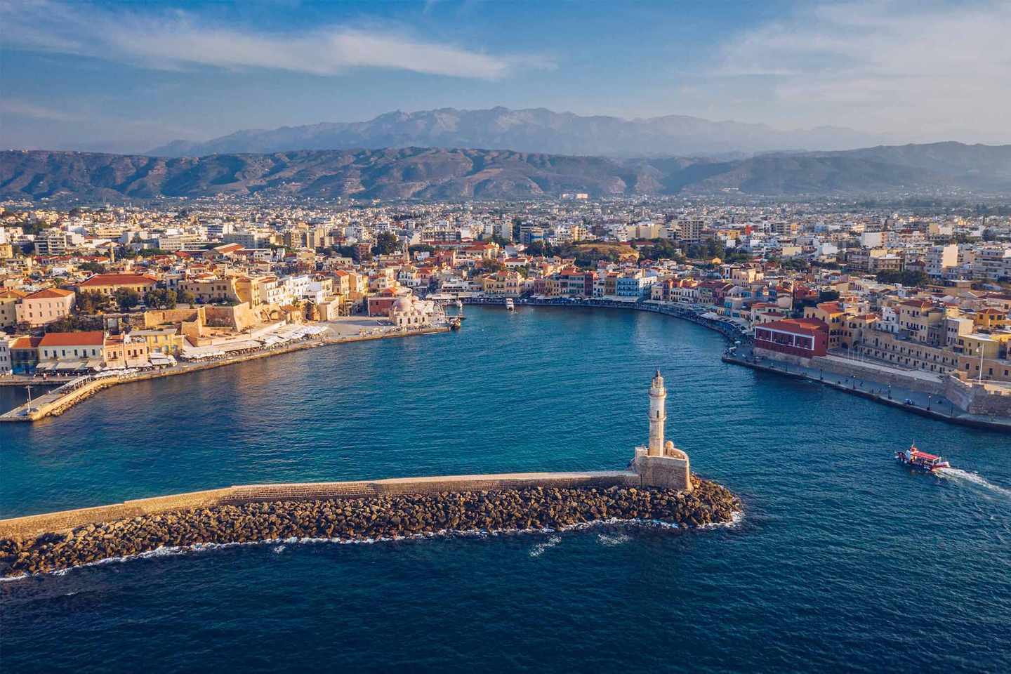 griechenland-blick-auf-hafenbucht-chania-g-1200967346.jpg