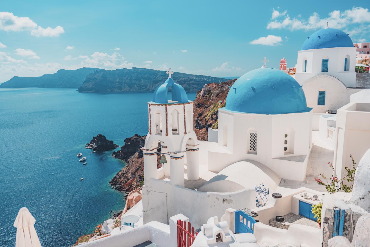 griechenland-santorini-panorama-g-1372078864.jpg