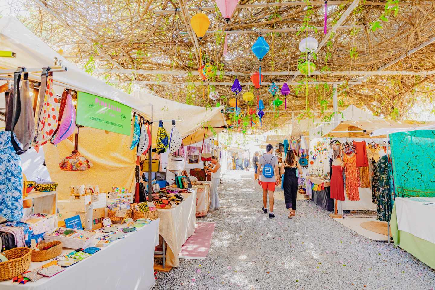 spanien-ibiza-hippiemarkt-las-dalias-s-lookphotos-14351802.jpg