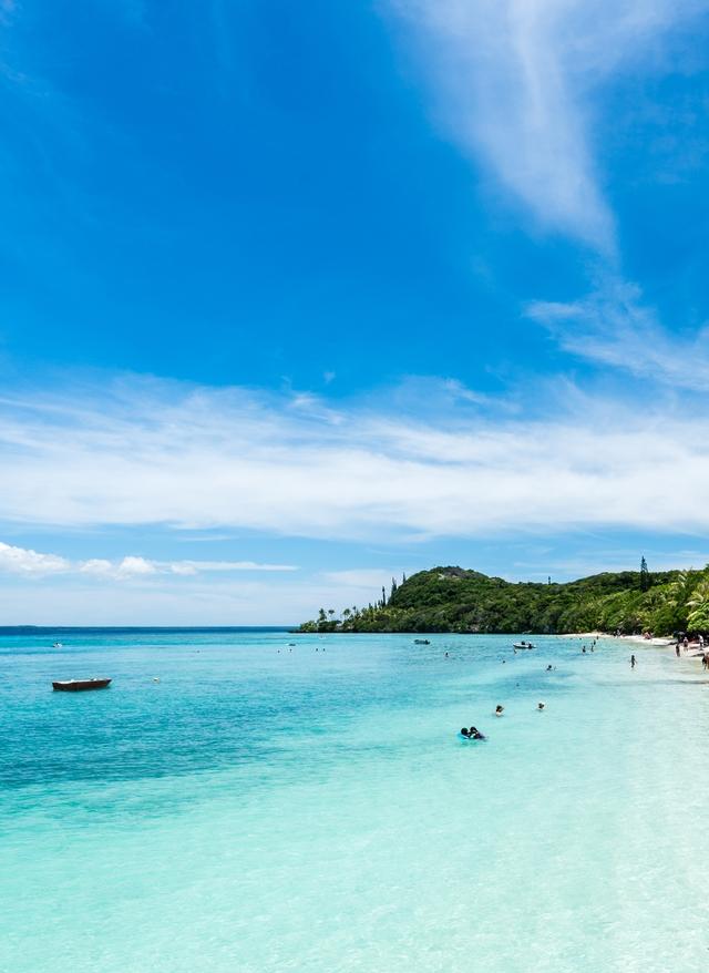 Neukaledoniens Sehenswürdigkeiten neukaledonien-lifou-strand-g-849306482.jpg