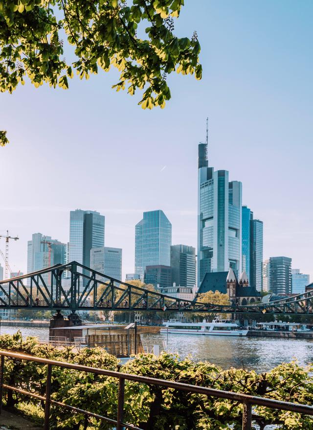 Sommer in Frankfurt Frankfurt Skyline