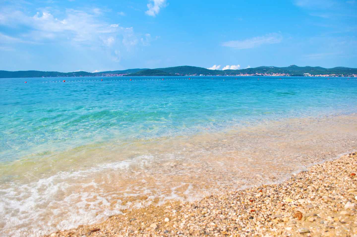 kroatien-dalmatien-zadar-strand-klein-g-689058996.jpg