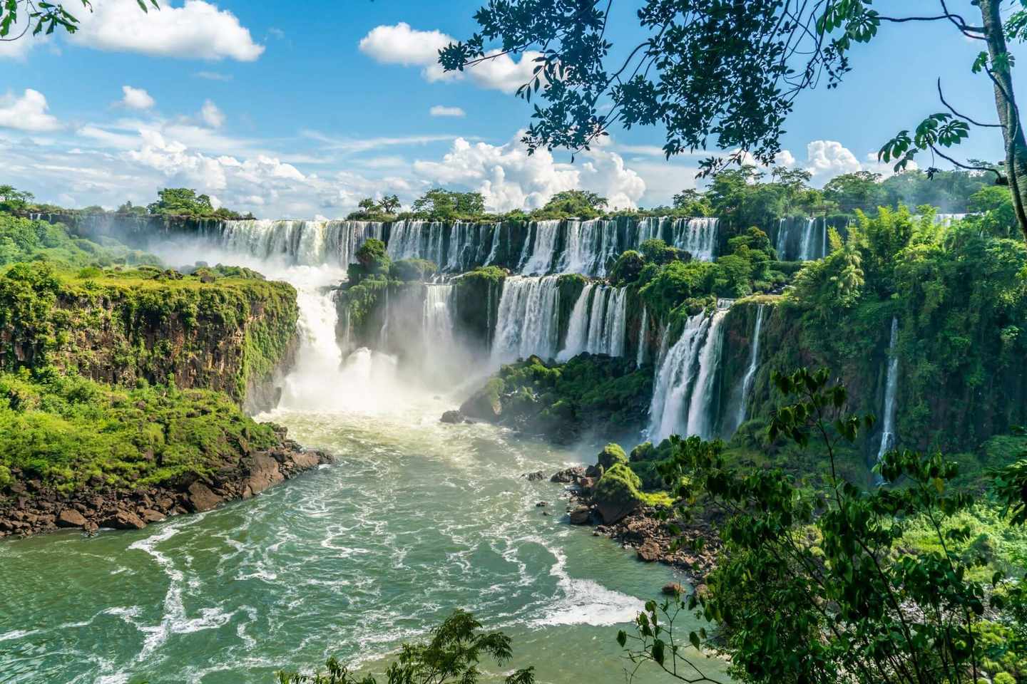 brasilien-iguazu-wasserfaelle-g-1159474019.jpg