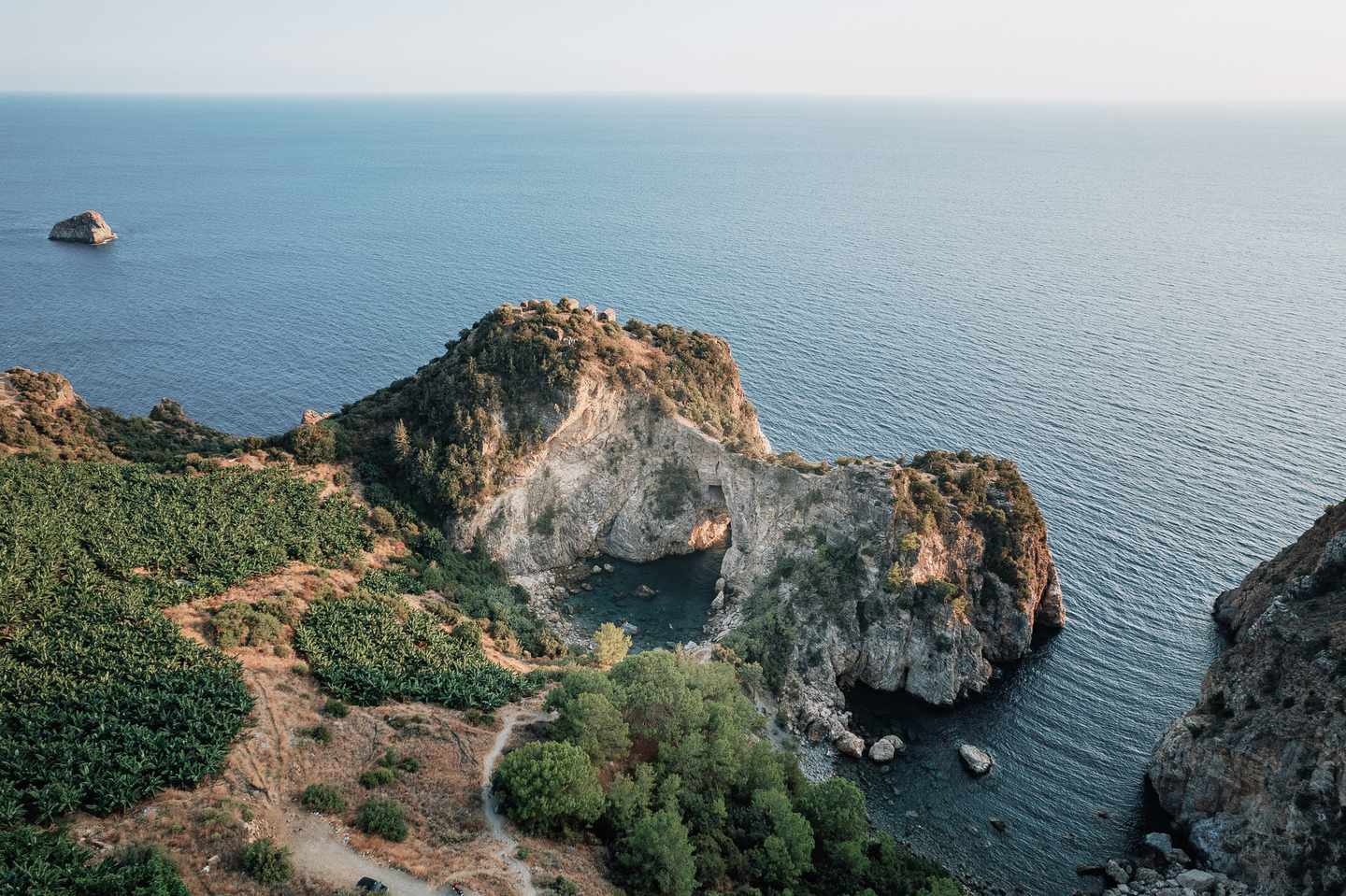 tuerkei-antalya-luftaufnahme-delik-deniz-kral-bucht-g-1674418823_bearbeitet.jpg