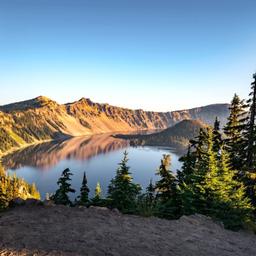 usa-oregon-crater-lake-g-1061054340.jpg