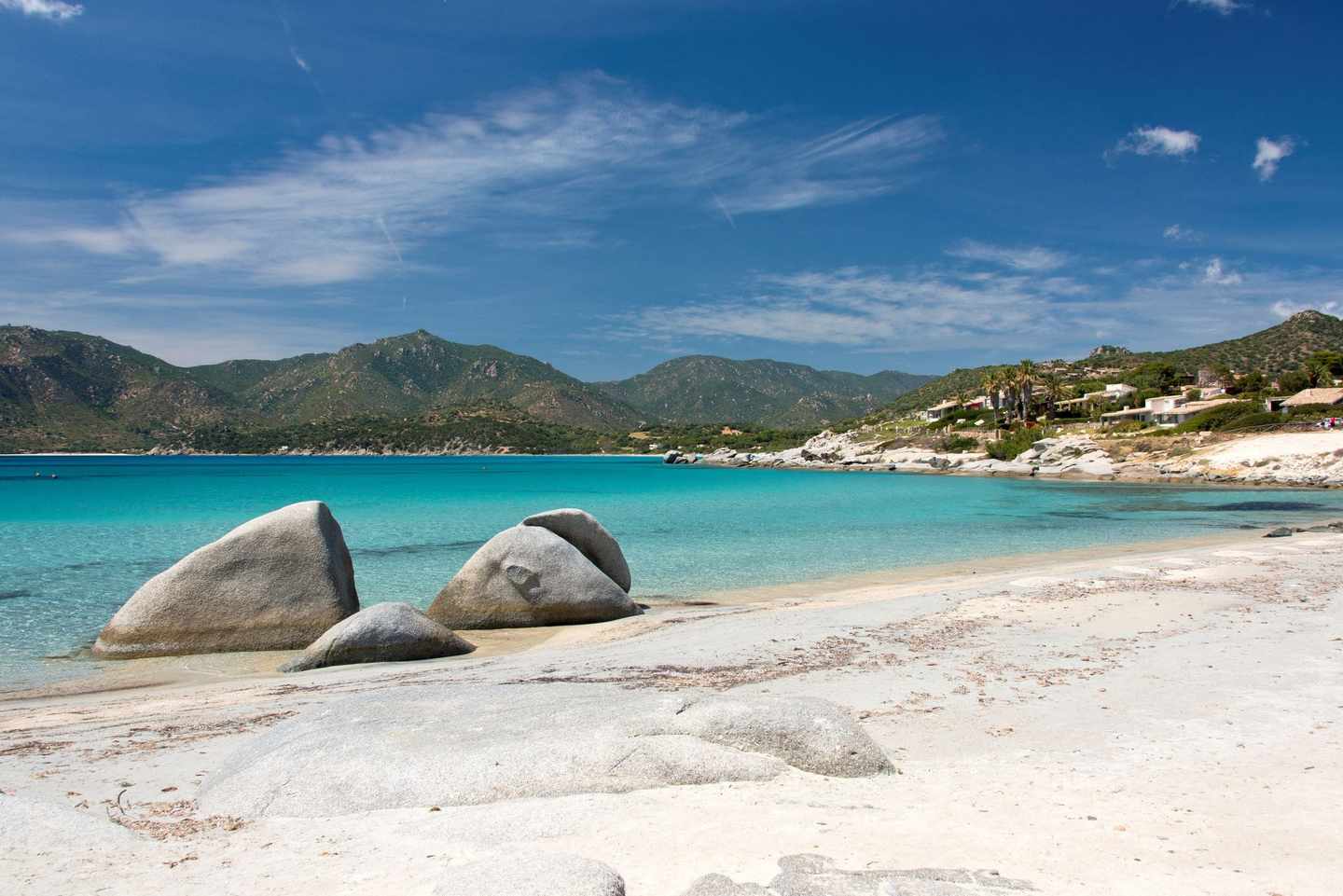 italien-sardinien-spiaggia-di-punta-molentis-g-1311060779.jpg