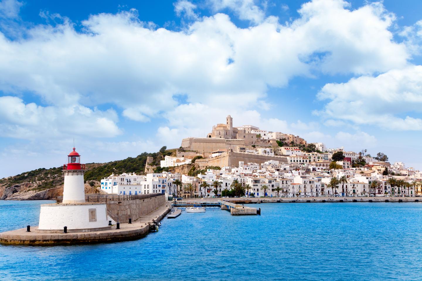 spanien-ibiza-hafen-g-465473282.jpg
