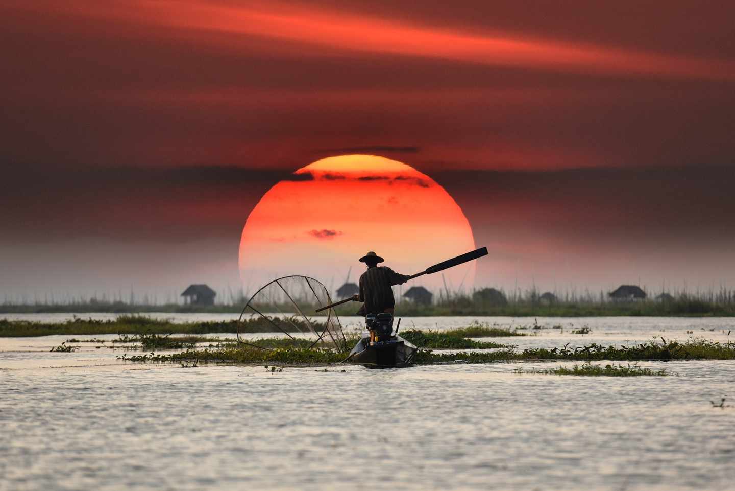 vietnam-fischer-sonnenuntergang-t-512978336.jpg