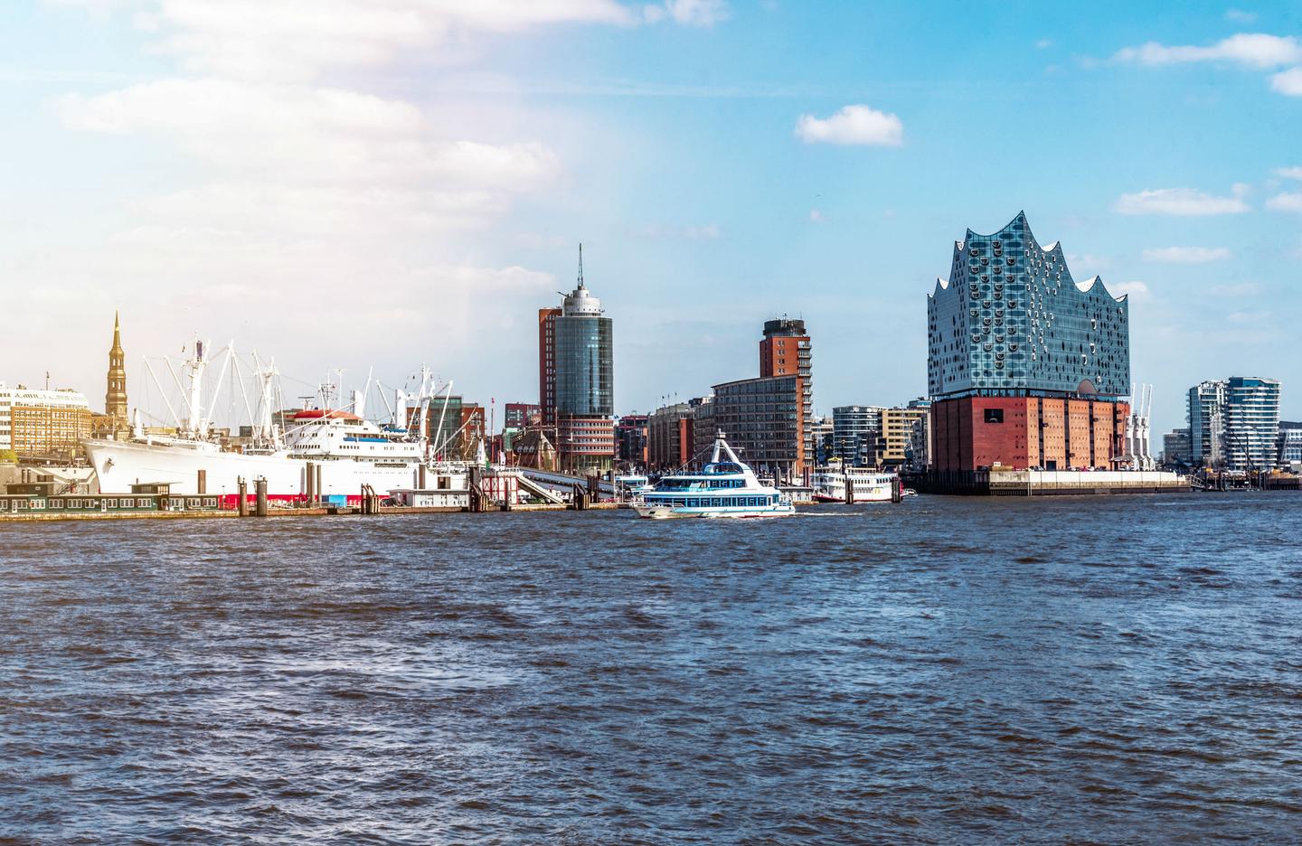 blte232c75065146d52-hamburg-elbe-elbphilharmonie-hafen-g-948116820-5.jpg hamburg-elbe-elbphilharmonie-hafen-g-948116820-5.jpg
