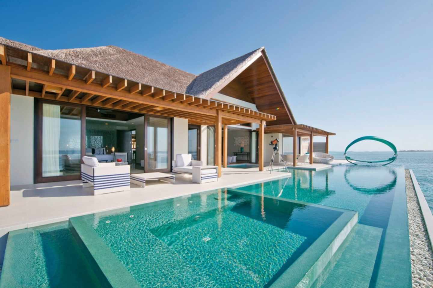 malediven-niyama-private-islands-maldives-bungalow-mit-pool-DER_MLE14116-IO_S22_17.jpg