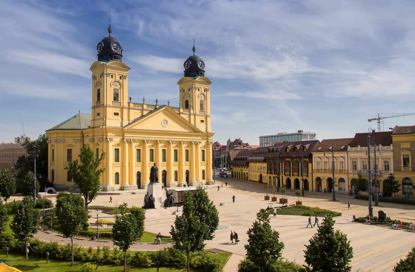 ungarn-debrecen-hauptplatz-g-1191644940.jpg