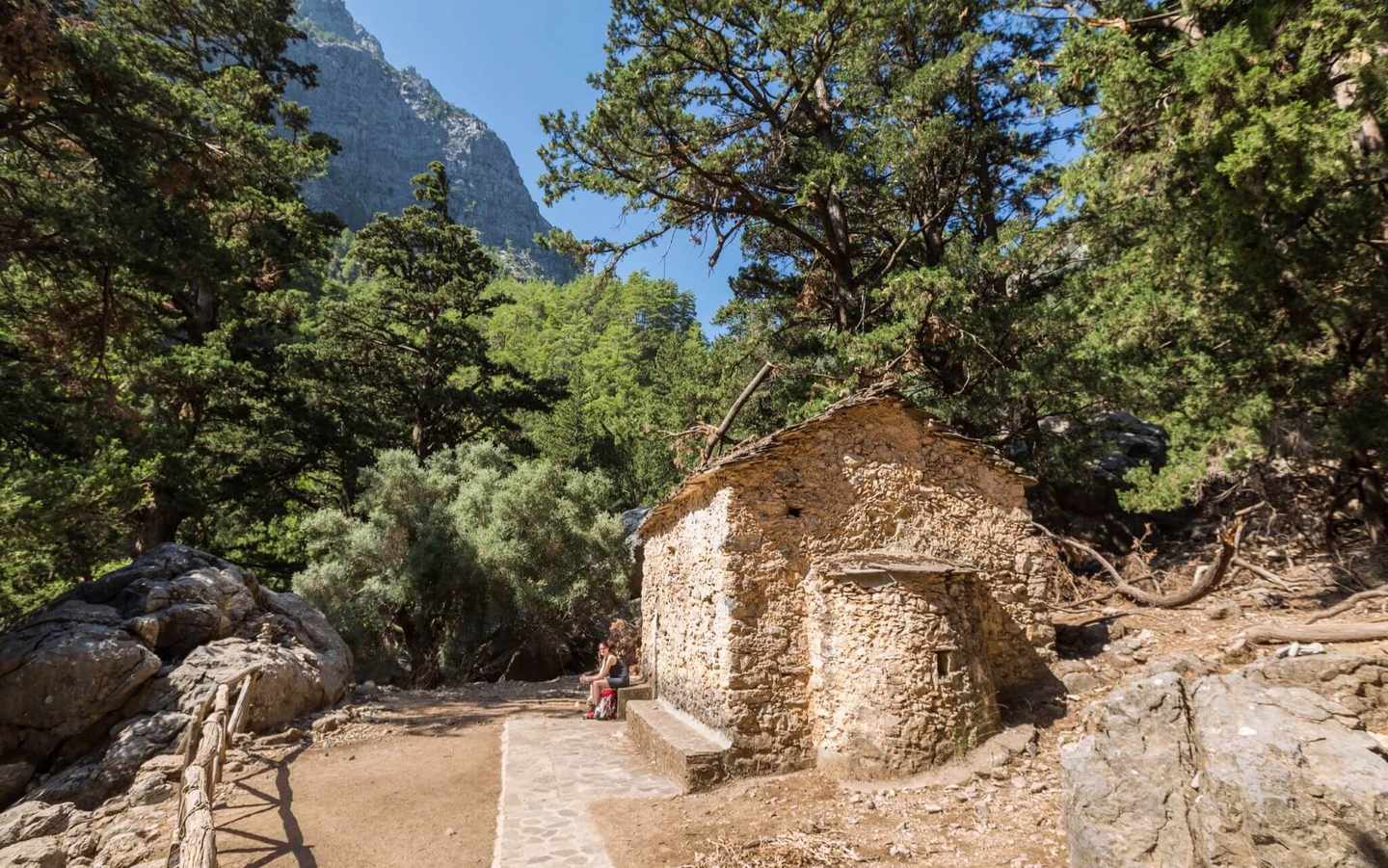 griechenland-kreta-samaria-schlucht-g-497986842.jpg