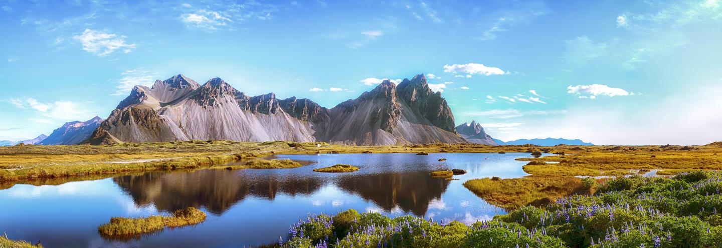 island-g-1164134267.jpg