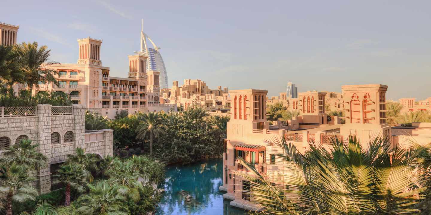 vae-dubai-jumeirahresort-g-187741999.jpeg