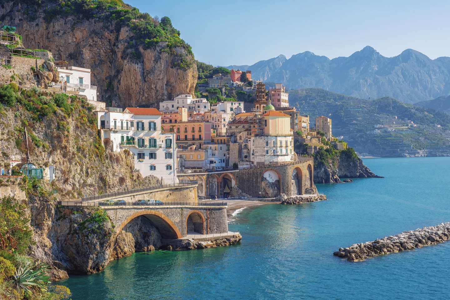 italien-amalfikueste-sorrent-stadt-atrani-g-1315226373.jpg