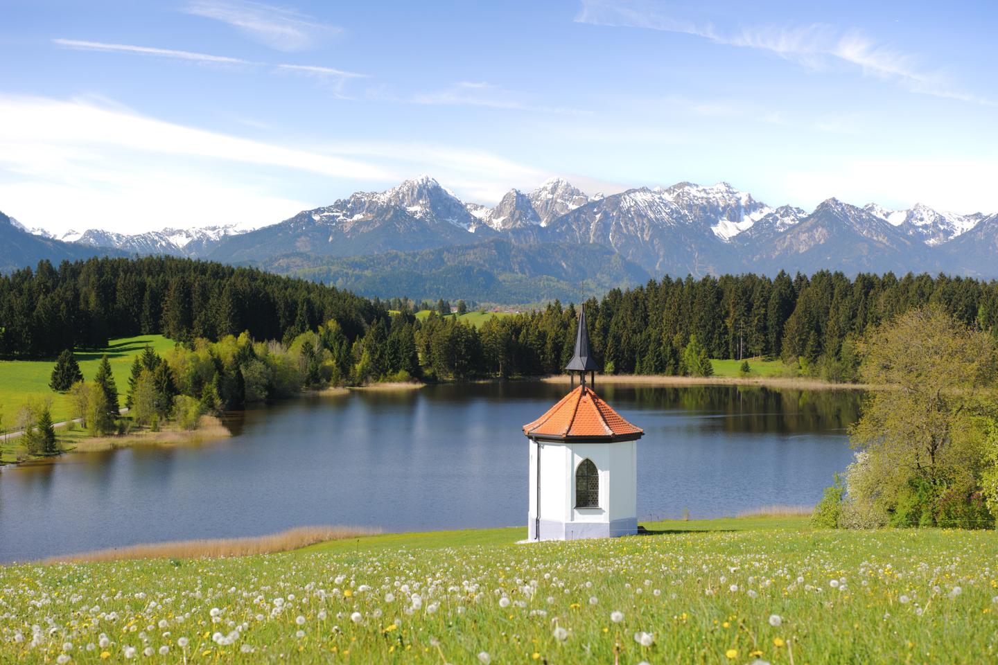 deutschland-bayern-panoramablick-in-den-alpen-g-505231823.jpg