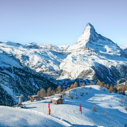schweiz-zermatt-matterhorn-skigebiet-g-1647984036.jpg
