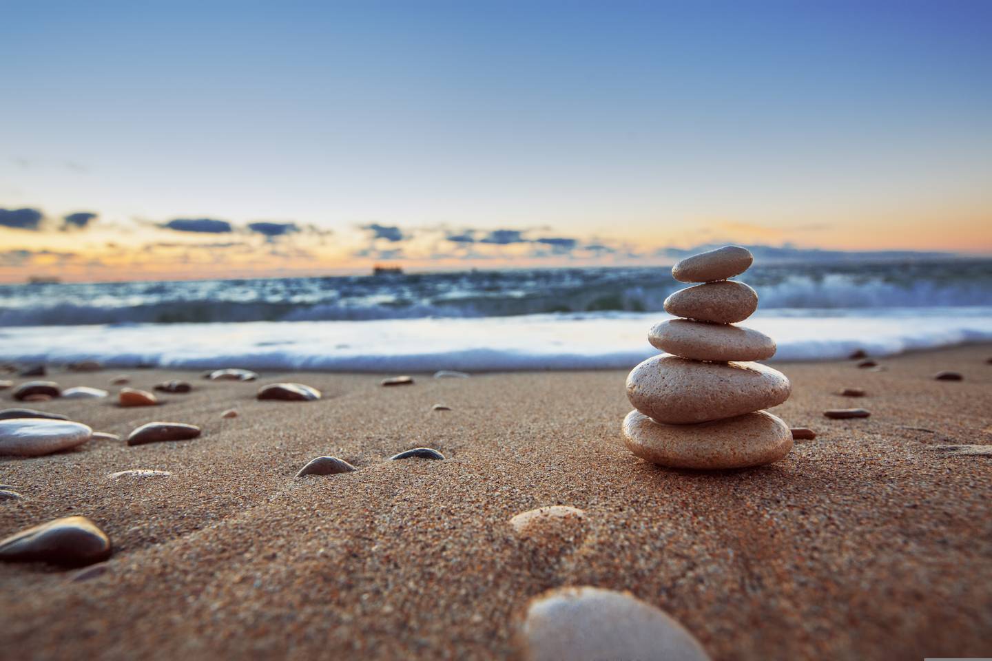 wellness-steine-strand-g-491242813.jpg