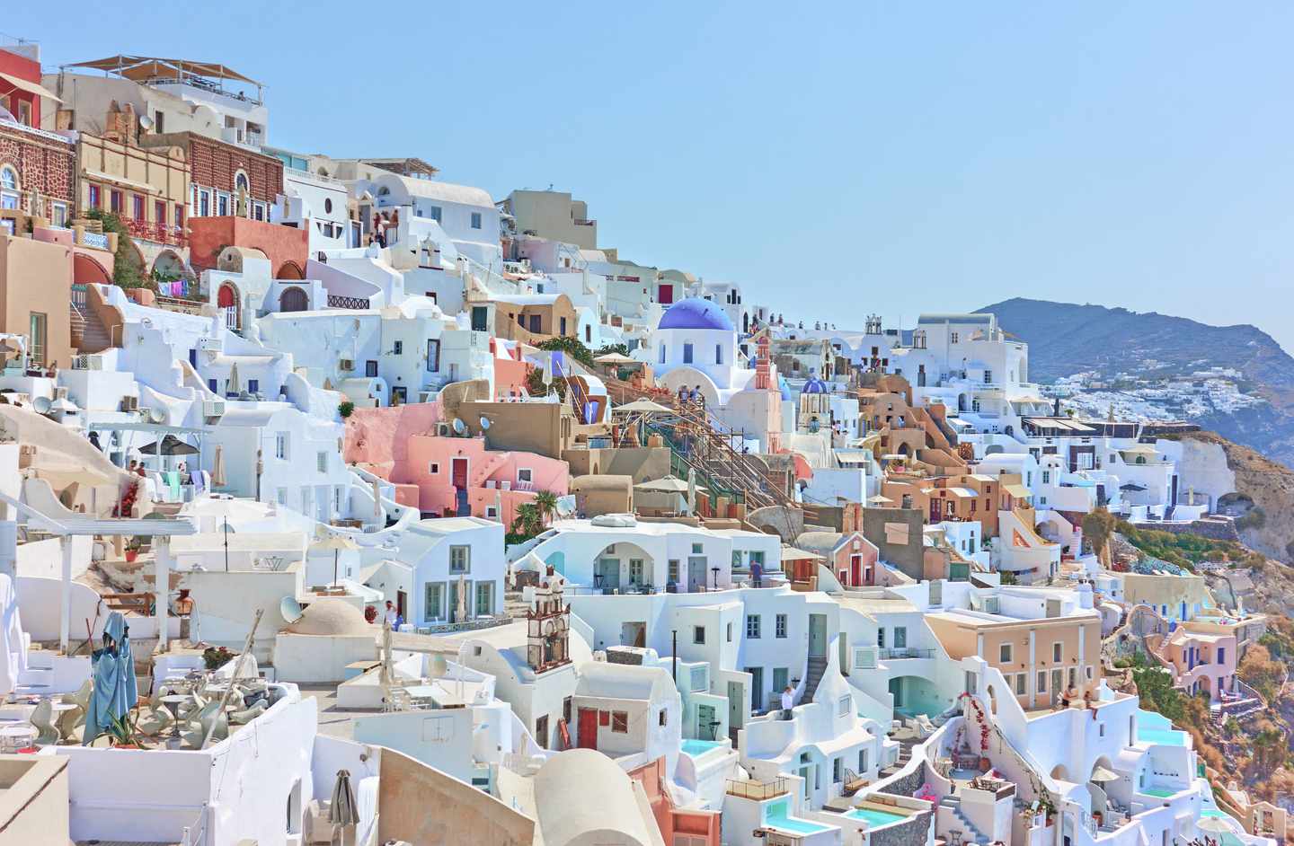 griechenland-santorini-oia-haeuser-panorama-g-1036361536_bearbeitet.jpg