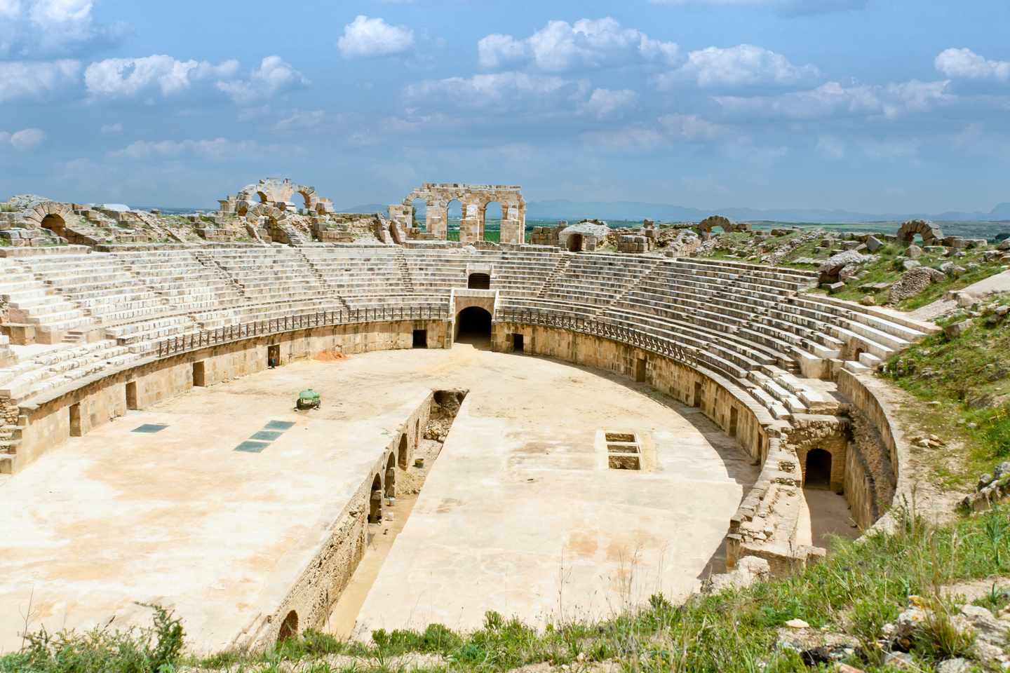 tunesien-karthago-amphitheater-g-182871137.jpg