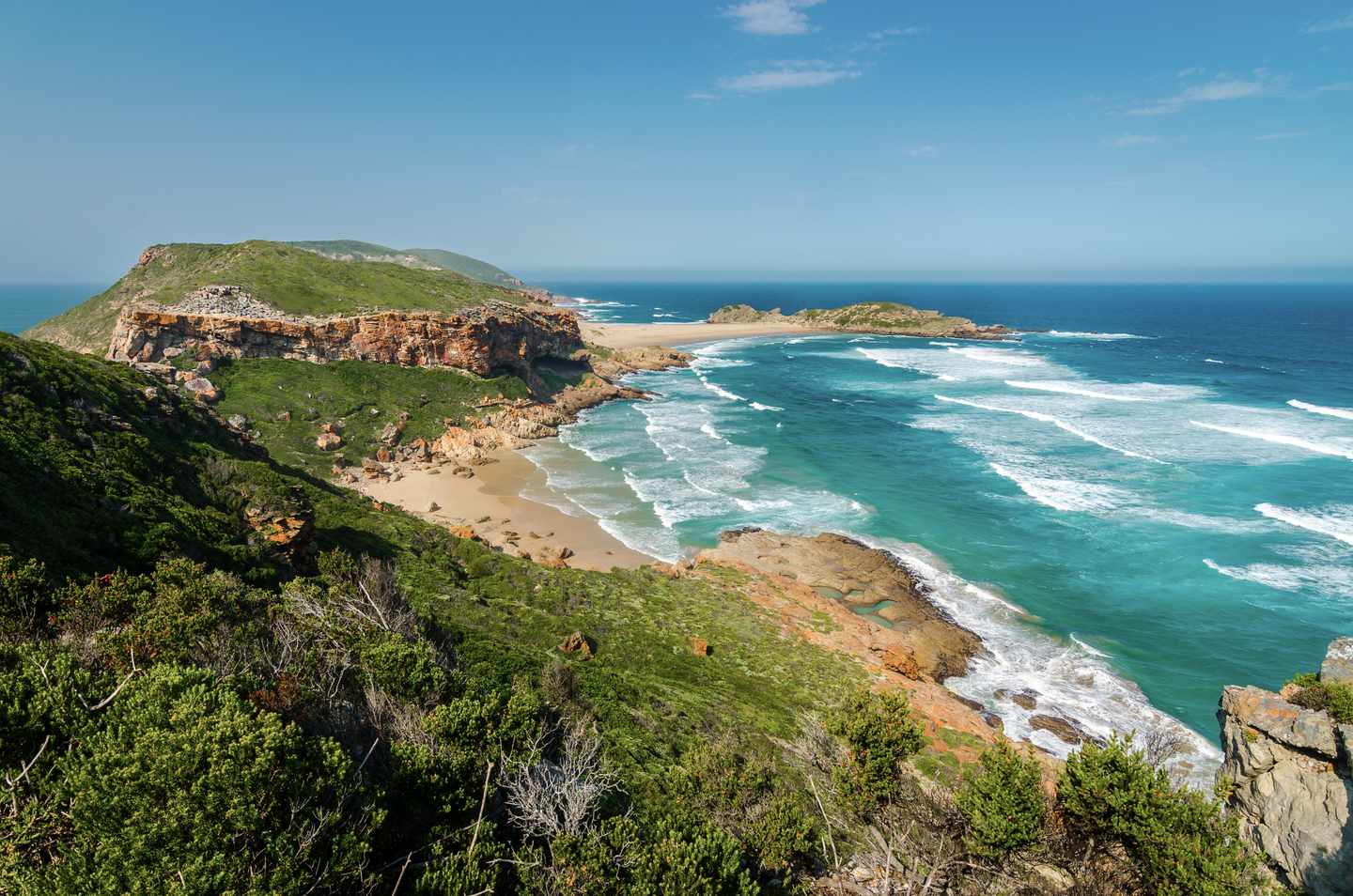 suedafrika-garden-route-plettenberg-bay-robberg-luftaufnahme-g-622183942.jpg