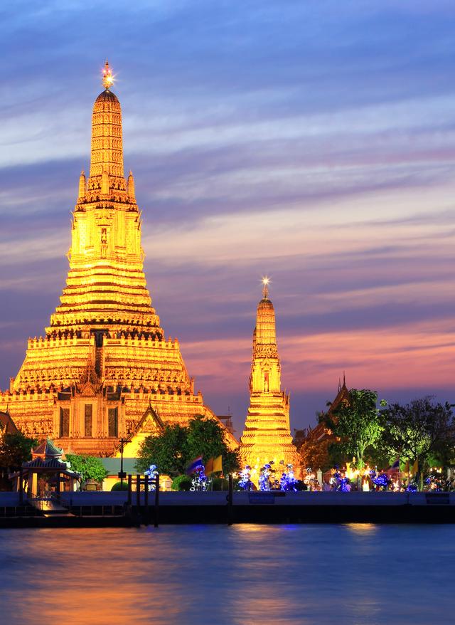 Beste Reisezeit für Bangkok thailand-bangkok-wat-arun-tempel-t-178490046.jpg