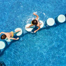 pool-steine-g-1124475289.jpg