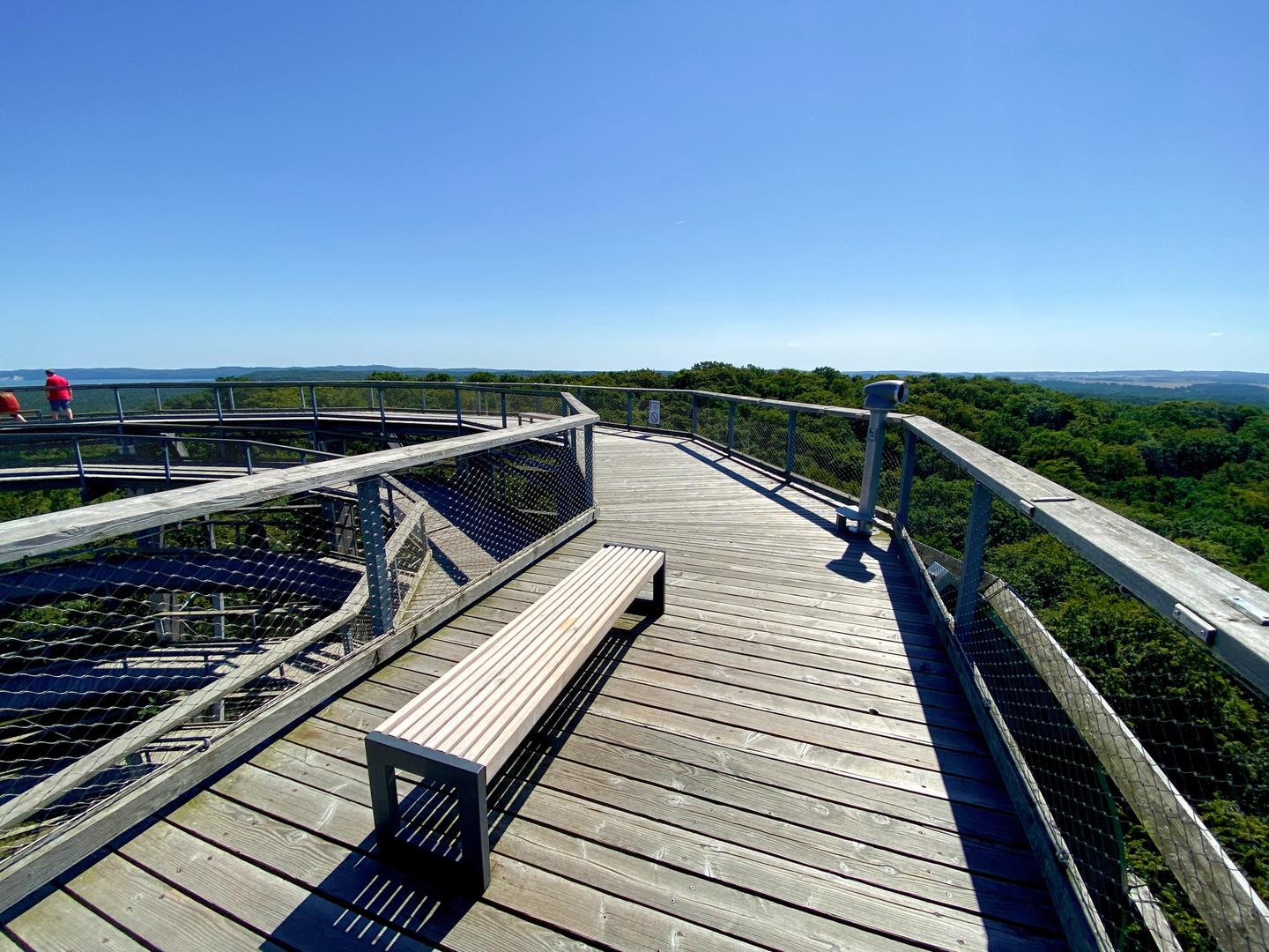 blt790ef3d1d3c26eda-GettyImages-1453188474.jpg deutschland-ruegen-skywalk-aussichtsturm-g-1453188474.jpg