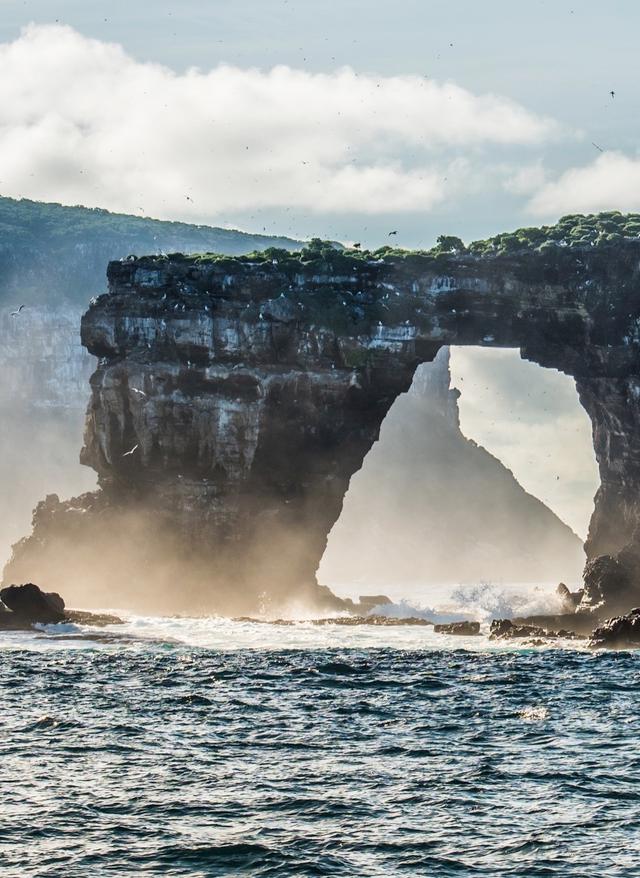 Zur Rundreise Ecuador Galapagos Klippe