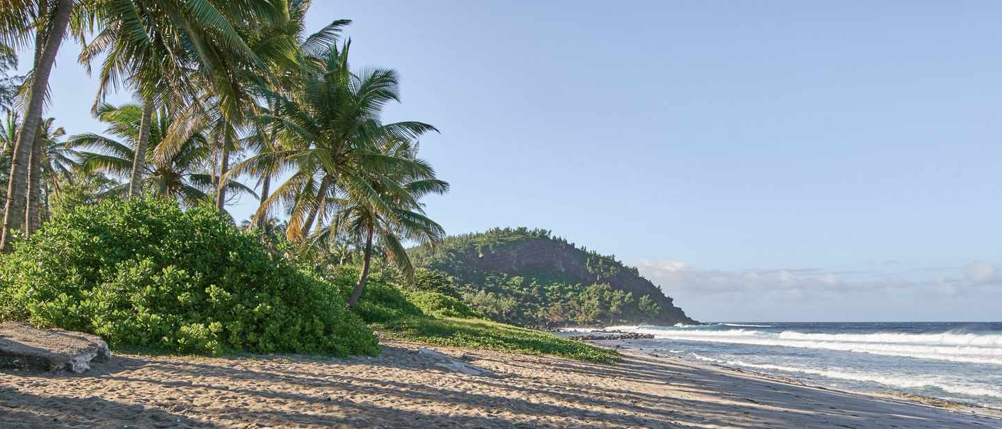 la-reunion-grand-anse-strand-panorama-g-692334190.jpg