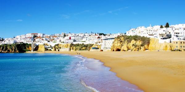 Albufeira_Strand_GettyImages-467473459.jpg