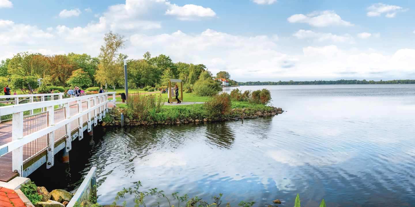 deutschland-ammerland-bad-zwischenahn-promenade-zwischenahner-meer-s-2376861655.jpg