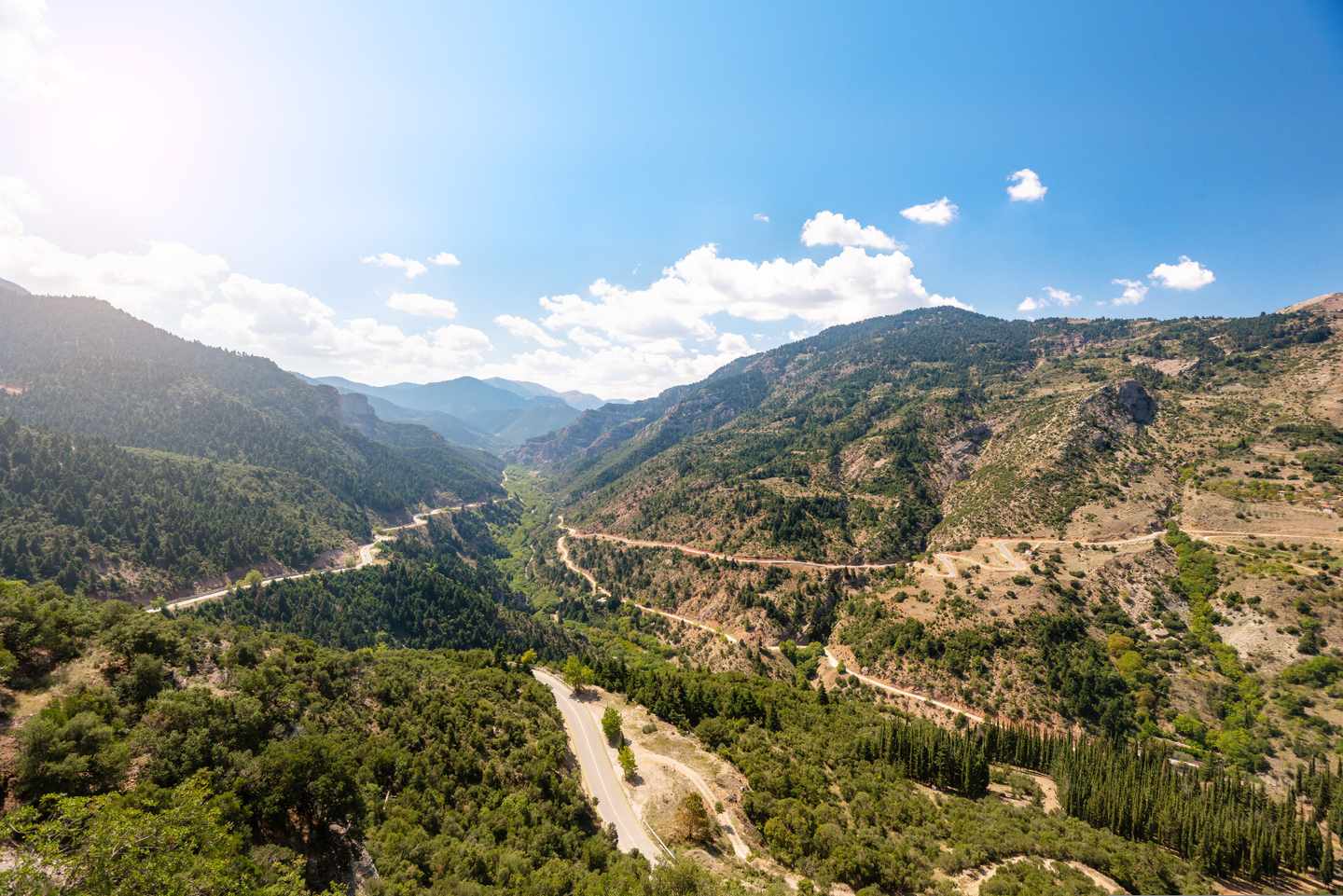 griechenland-peloponnes-berge-klein-g-1213027951.jpg