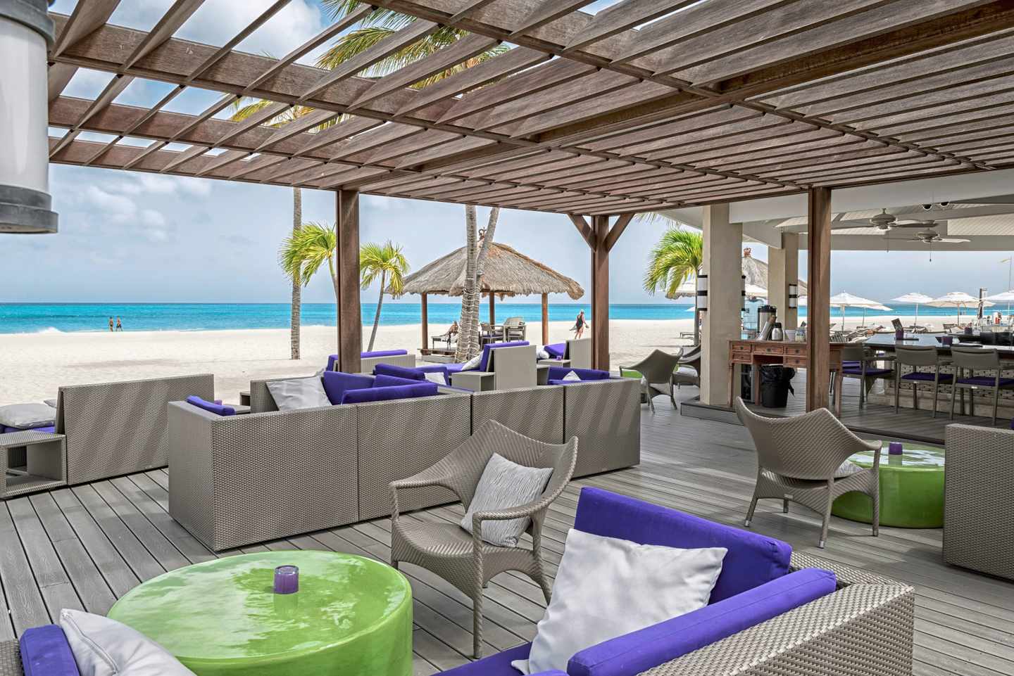 blt9610ef0f875e85e0-karibik-aruba-bucuti_Tara_Beach_Resort-d-DER1350243.jpg Restaurant mit Aussicht auf Strand und Meer