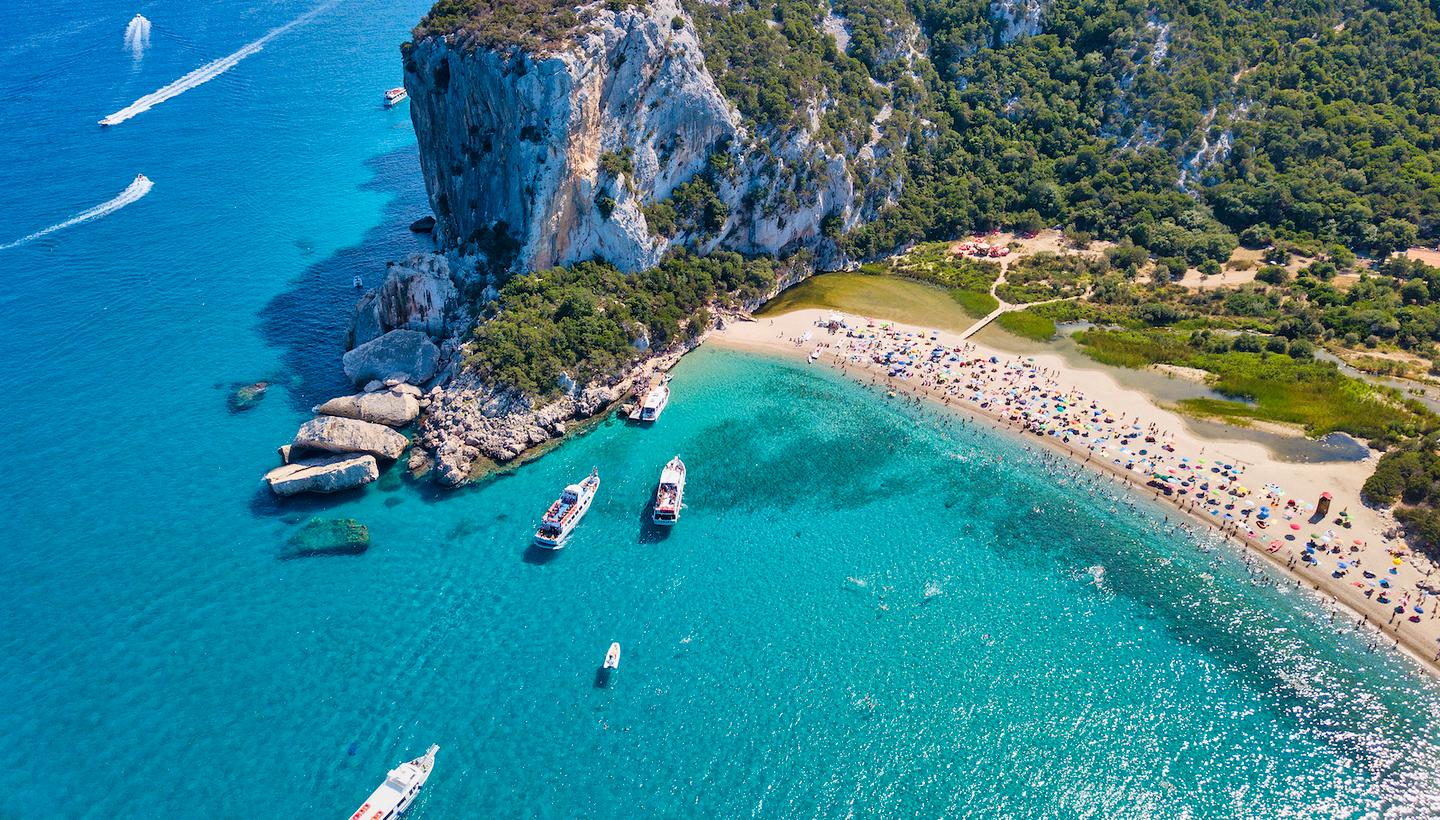 kv_zuschnitt_italien_sardinien_calaluna_strand_beach_schiff_dertour_g-1189201859.jpeg