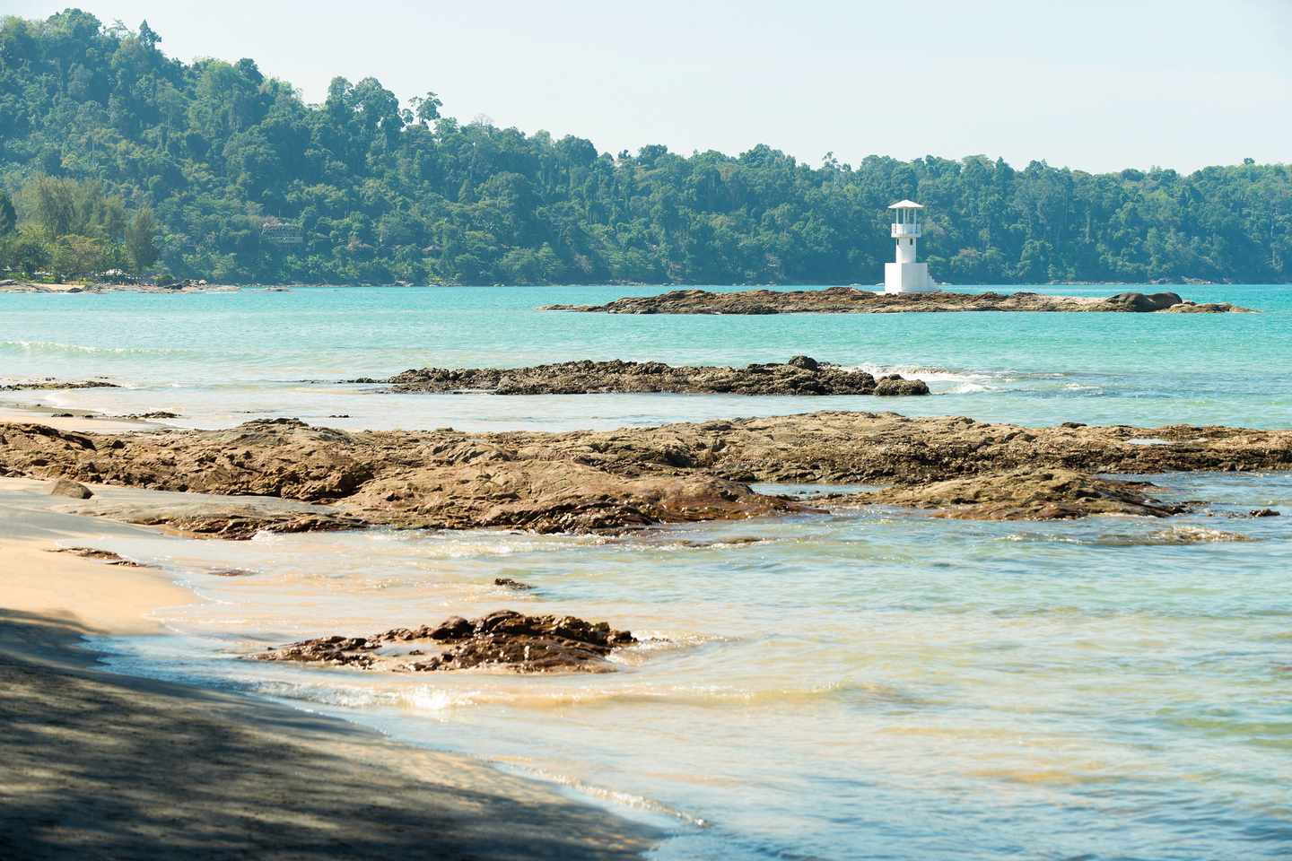 thailand-khao-lak-meer-strand-leuchtturm-t-598100320.jpg