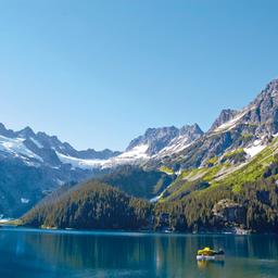 Hotel British Columbia