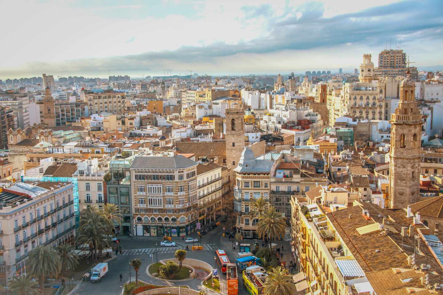 spanien-valencia-altstadt-luftaufnahme-g-1129184040.jpg