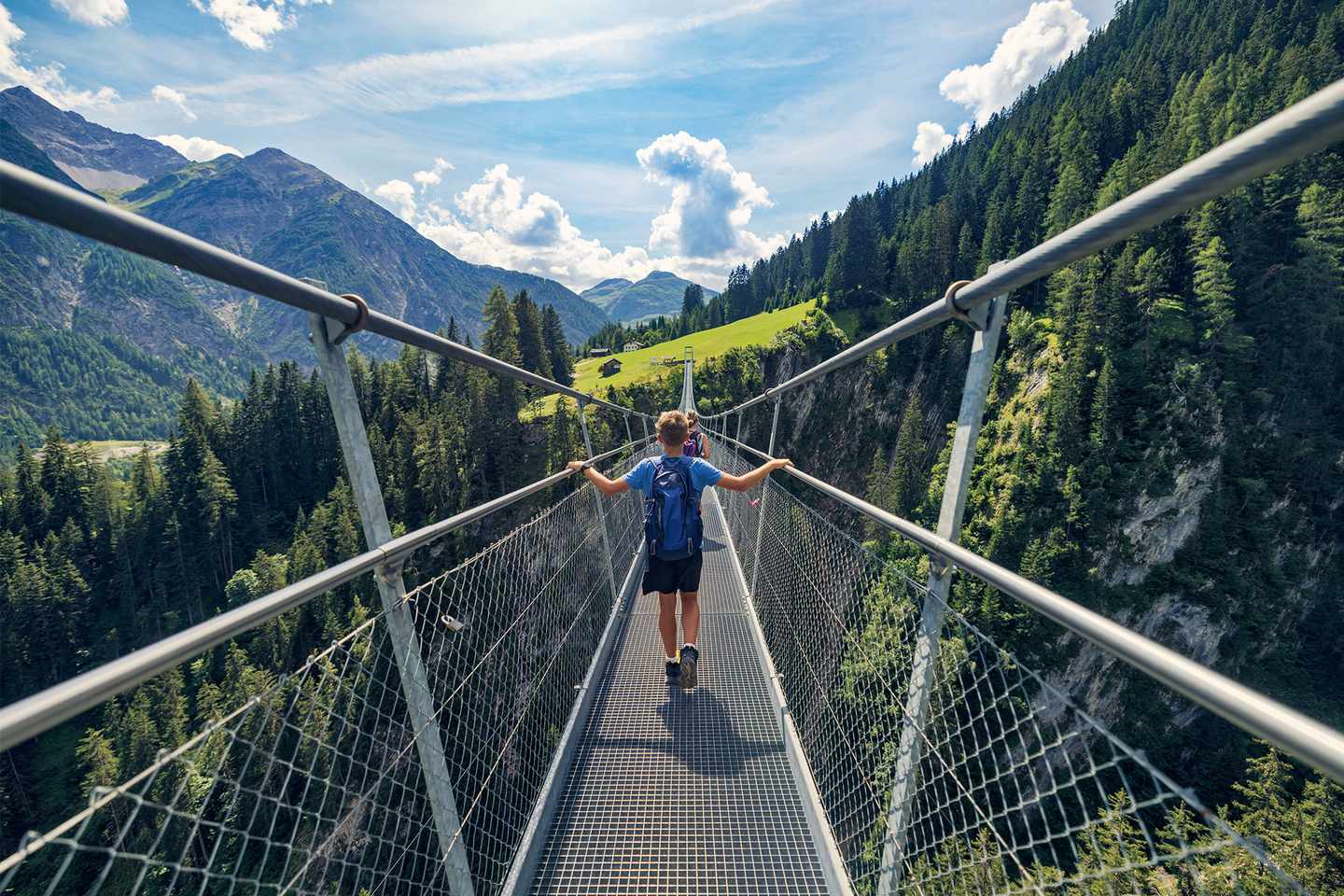 oesterreich-tirol-haengebruecke-wandern-g-1419573851.jpg