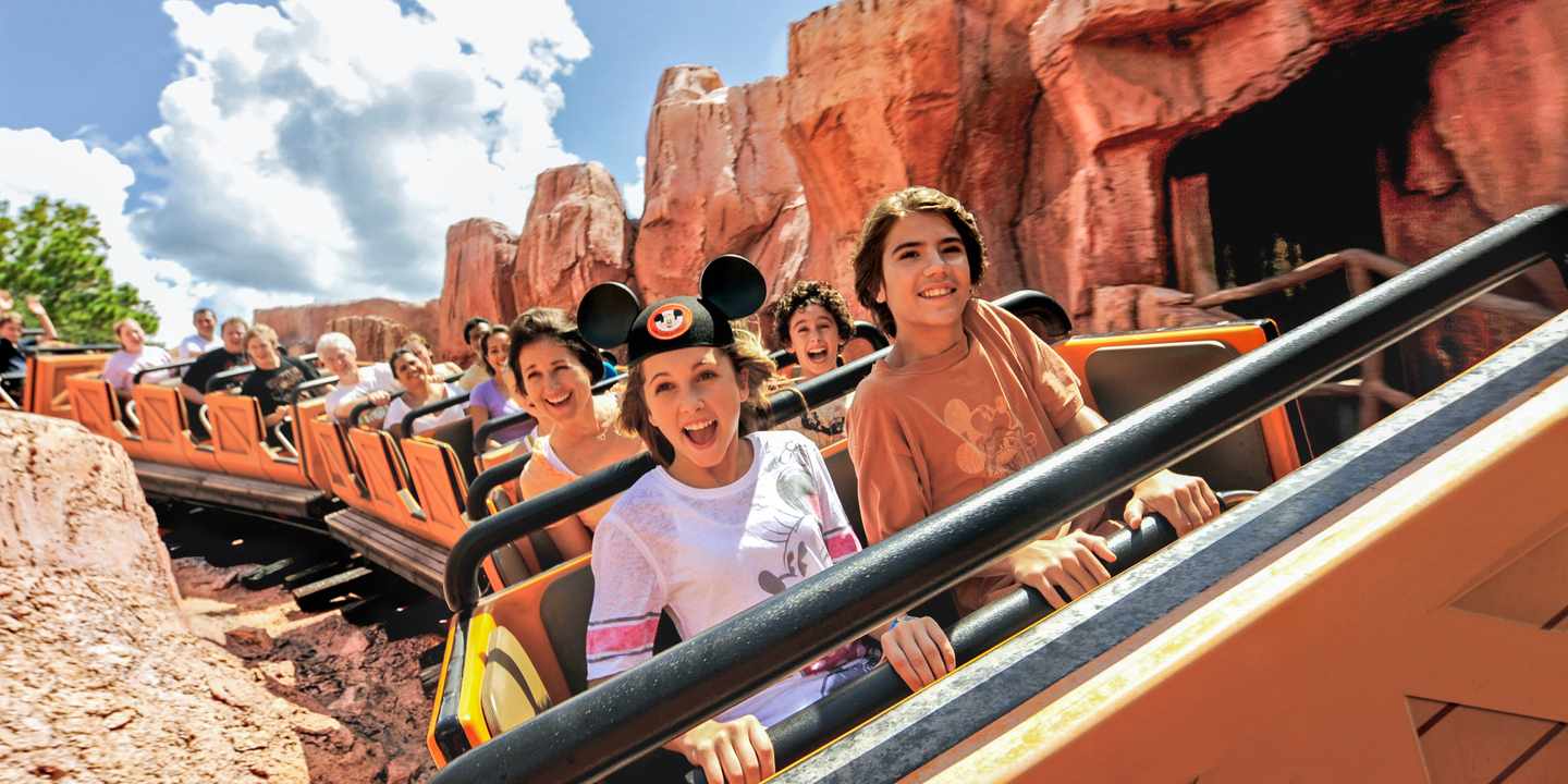 usa-kalifornien-anaheim-freizeitpark-disney-DER1099795.jpg