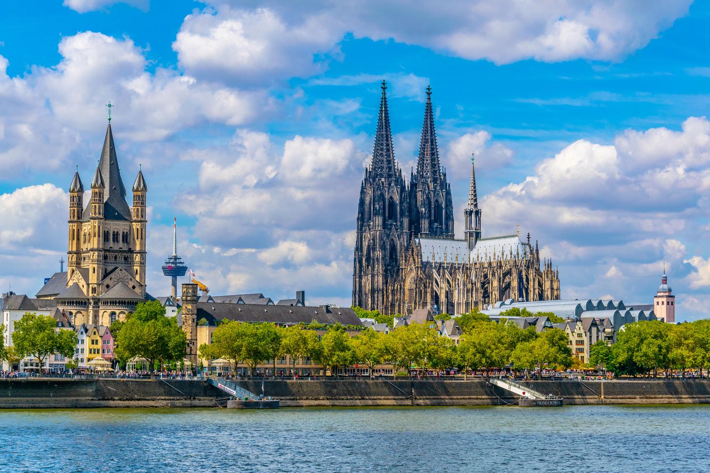 deutschland-koeln-dom-st.martin-kirche-rhein-g-1140744620.jpg