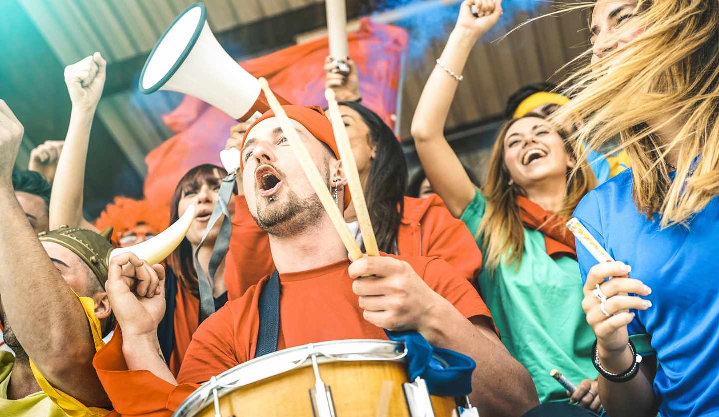 olympia-fans-t-962573328.jpg