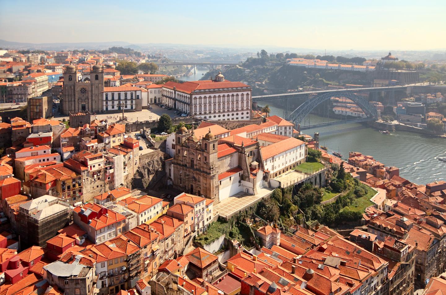 portugal-porto-luftaufnahme-g-517614339.jpg