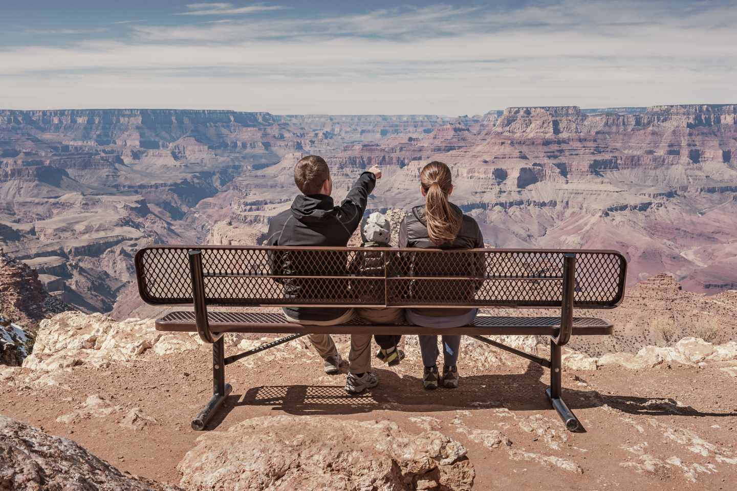 usa-arizona-grand-canyon-familie-g-947401444.jpg