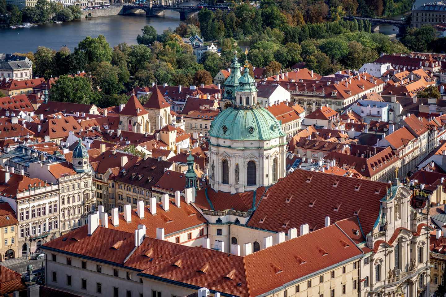 tschechien-prag-st-nikolaus-kirche-g-1453133539.jpg