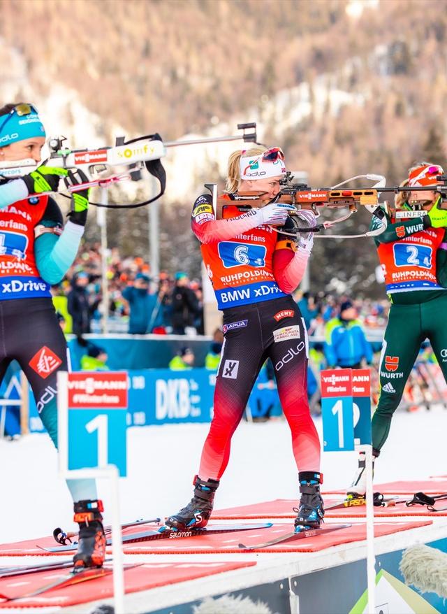 Wintersport biathlon-ruhpolding-schiessstand-damen-f.jpg