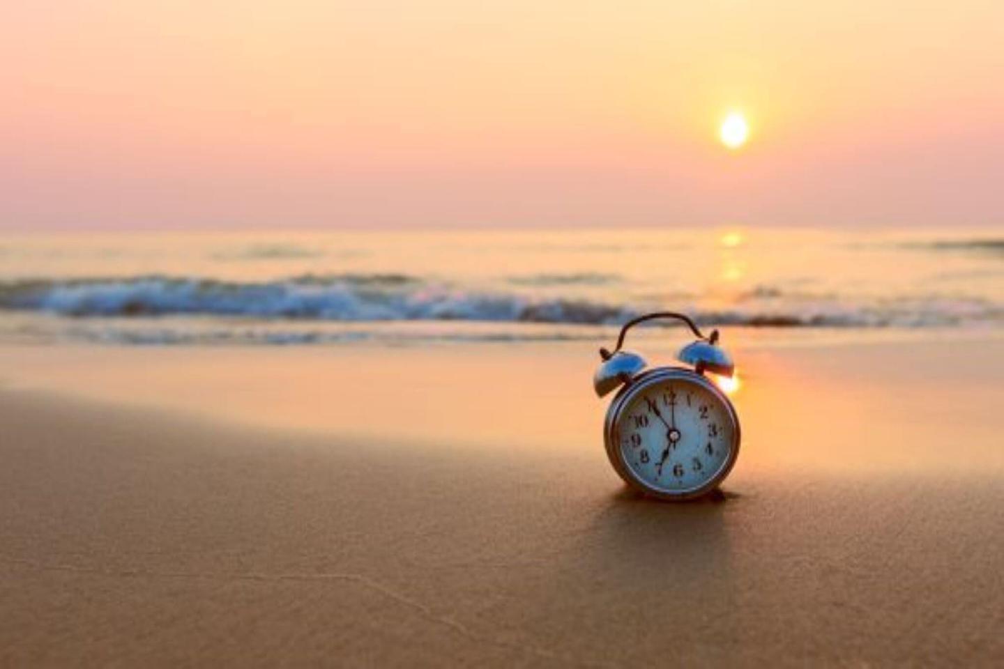 strand-uhr-g-528622566.jpg